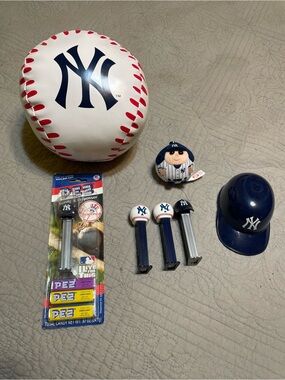 NY YANKEE SWAG